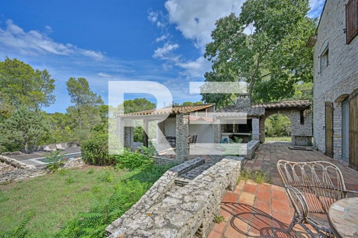 Image No.3-4 Bed House for sale