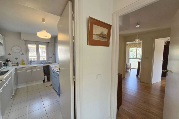 Image No.10-3 Bed Apartment for sale