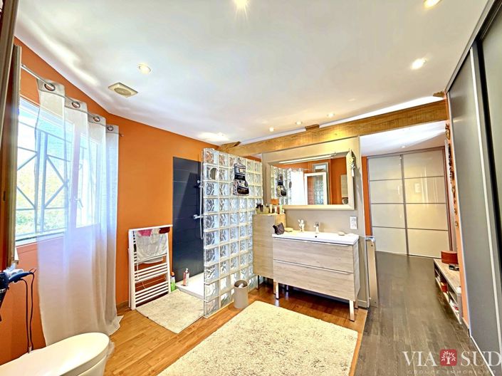 Image No.7-3 Bed House for sale