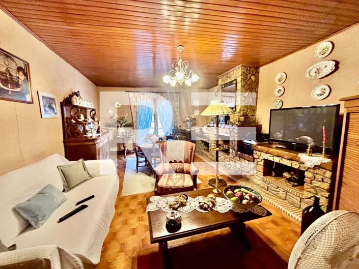 Image No.3-2 Bed House for sale