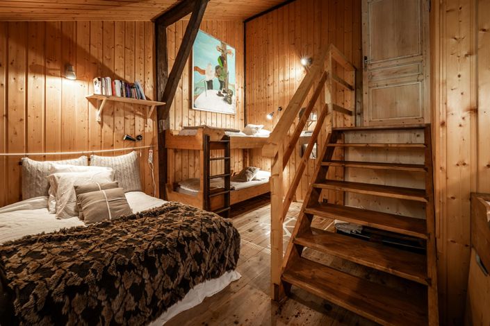 Image No.20-4 Bed House for sale