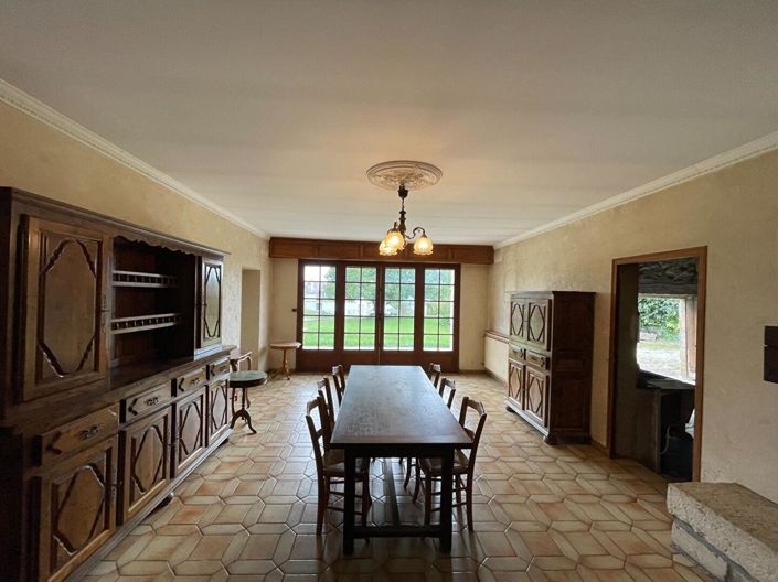 Image No.14-4 Bed House for sale