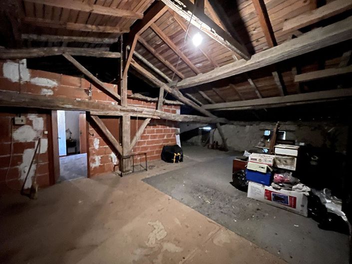 Image No.17-4 Bed House for sale