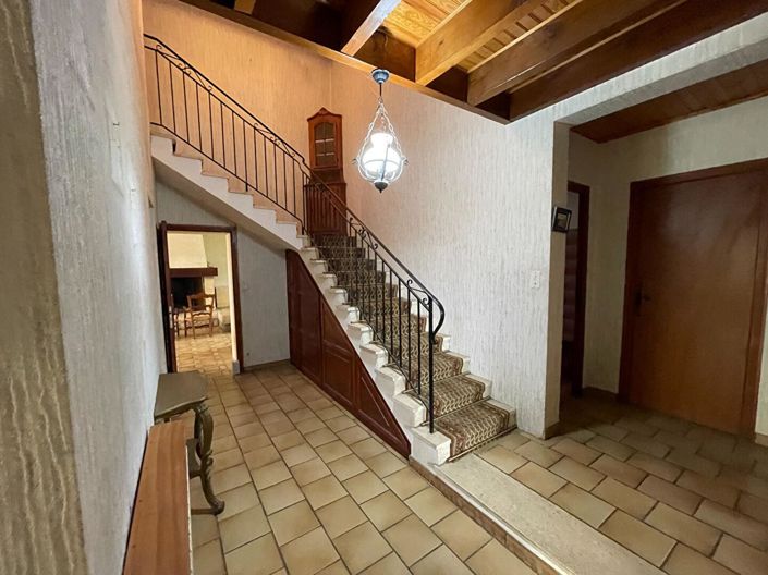 Image No.8-4 Bed House for sale