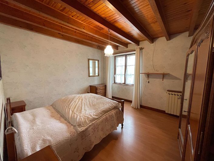 Image No.9-4 Bed House for sale