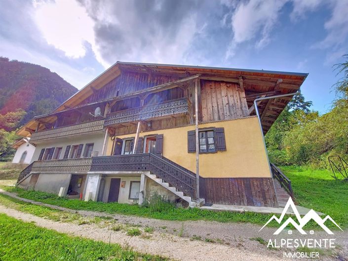 Image No.1-4 Bed House for sale