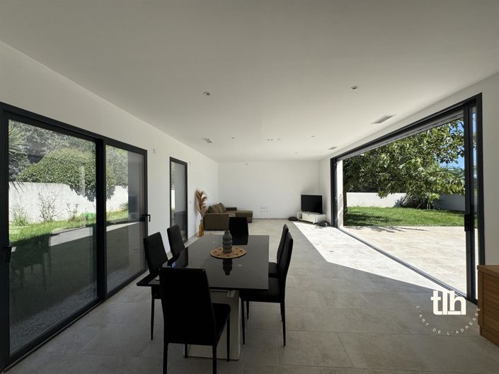 Image No.10-4 Bed House for sale