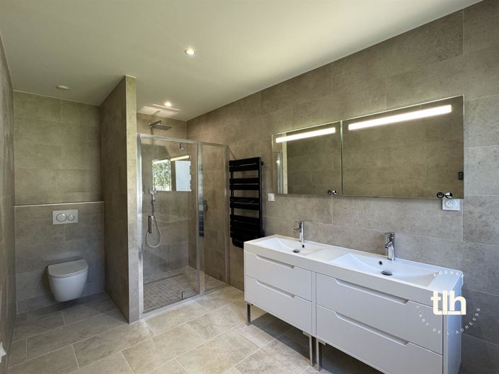 Image No.15-4 Bed House for sale