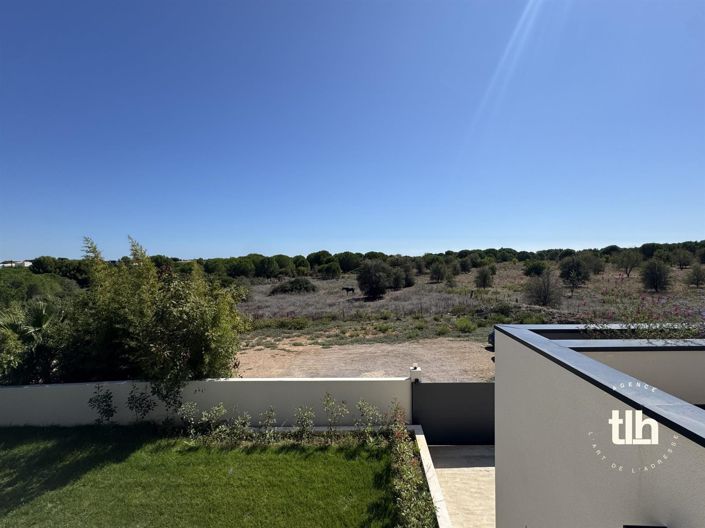 Image No.4-4 Bed House for sale