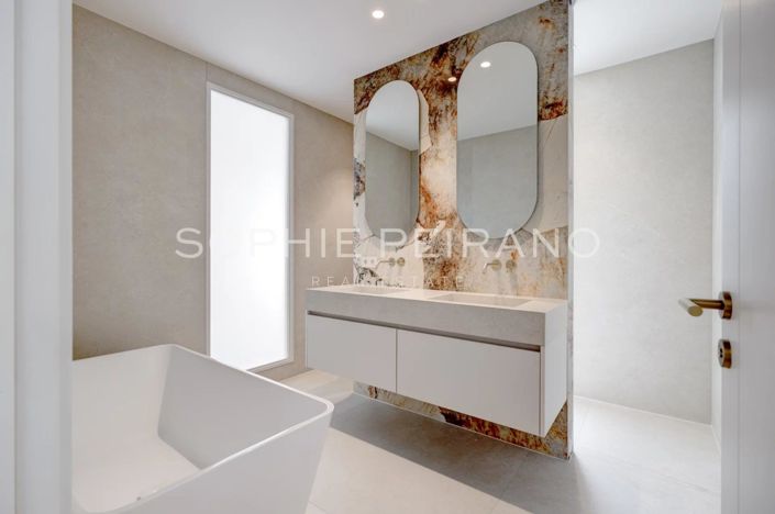 Image No.8-Maison de 5 chambres à vendre à Cannes