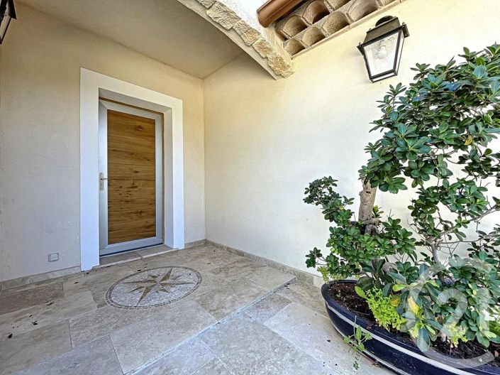 Image No.7-3 Bed House for sale