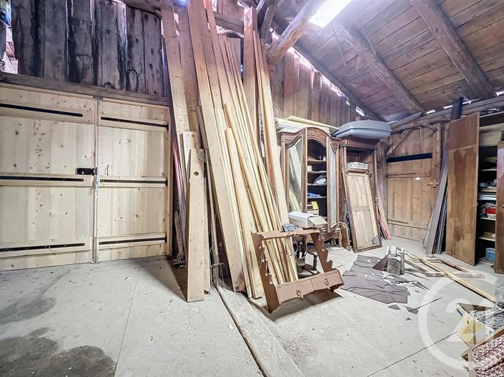 Image No.10-3 Bed House for sale