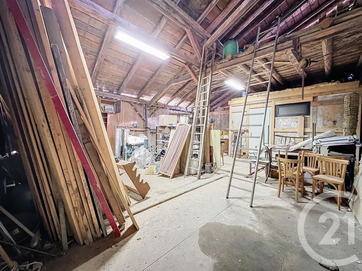 Image No.10-3 Bed House for sale