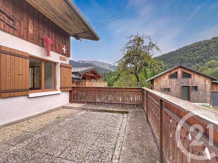 Image No.5-5 Bed House for sale