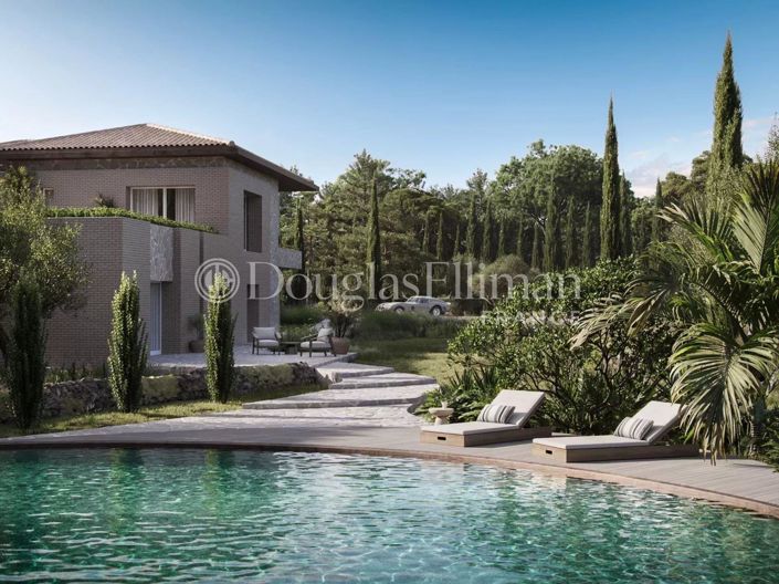 Image No.2-6 Bed House for sale