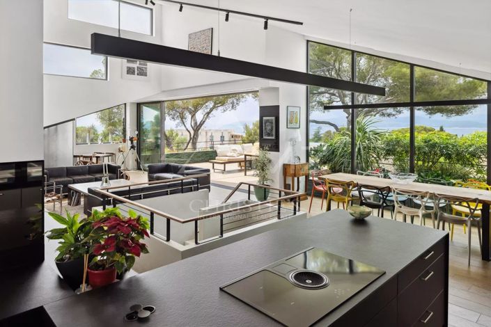 Image No.3-Maison de 5 chambres à vendre à Saint-Raphael