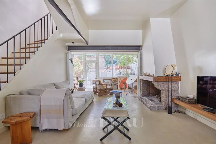 Image No.2-3 Bed House for sale