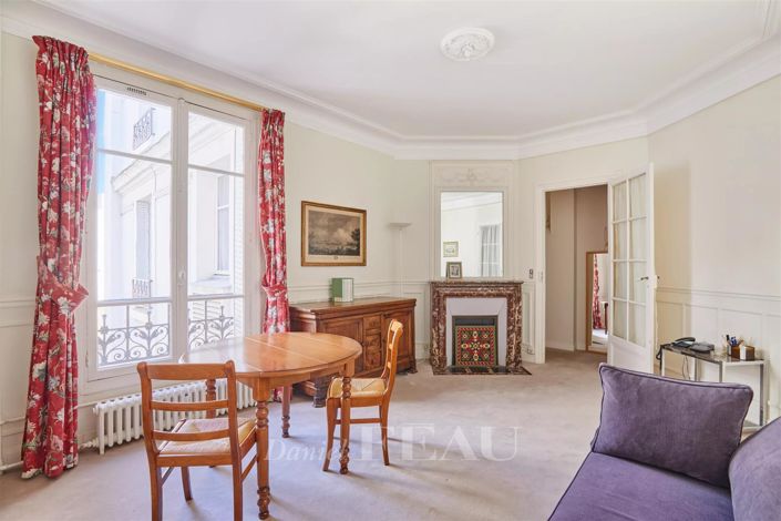 Image No.2-Appartement de 2 chambres à vendre à Paris