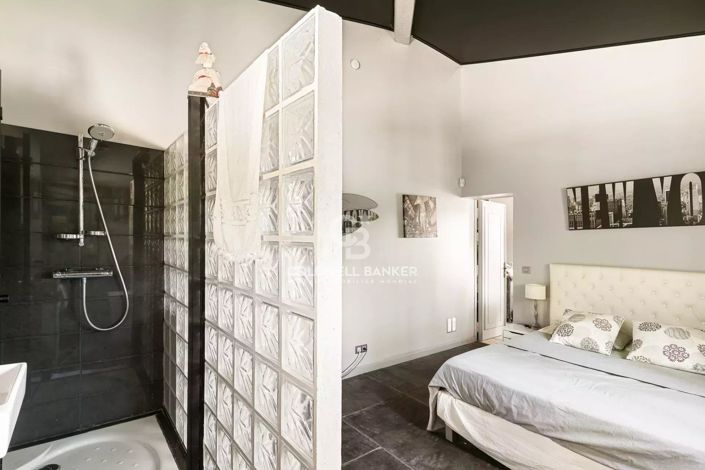 Image No.11-6 Bed House for sale