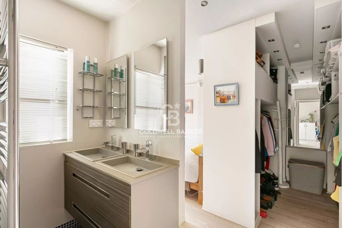 Image No.9-6 Bed House for sale