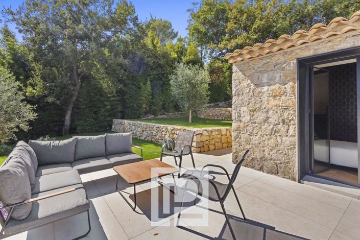 Image No.23-5 Bed House for sale