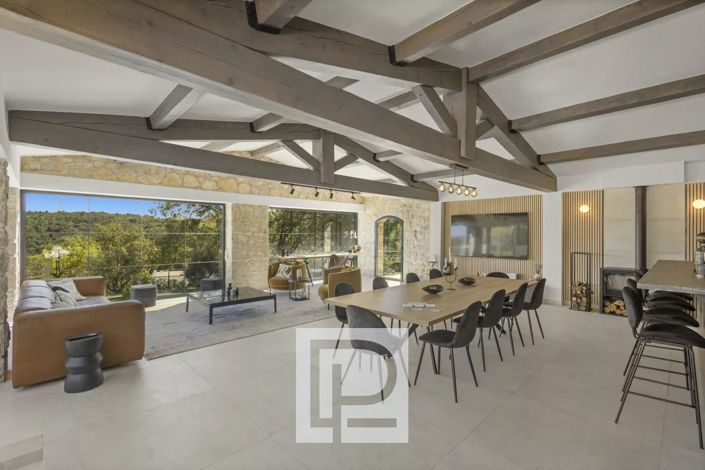 Image No.7-5 Bed House for sale