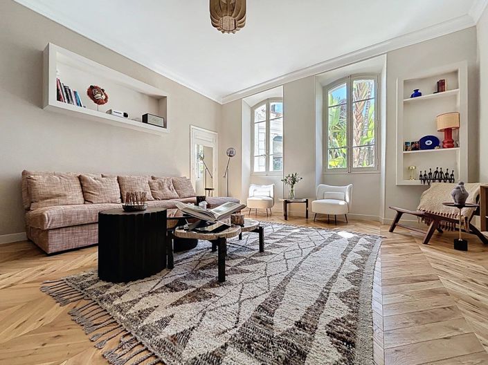 Image No.2-Appartement de 2 chambres à vendre à Cannes