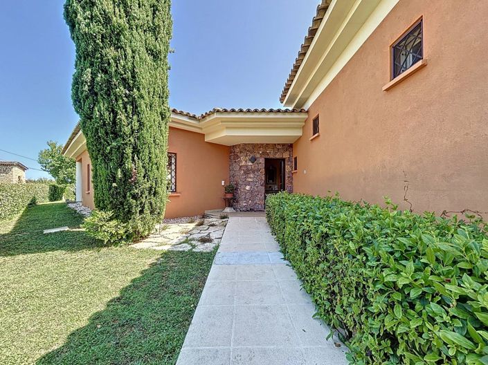 Image No.10-3 Bed House for sale