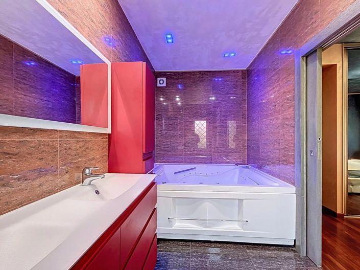 Image No.17-3 Bed House for sale