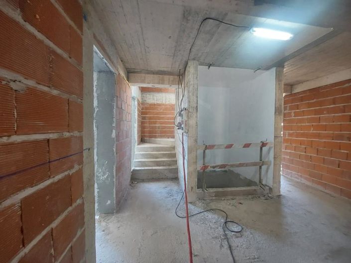 Image No.38-3 Bed Apartment for sale