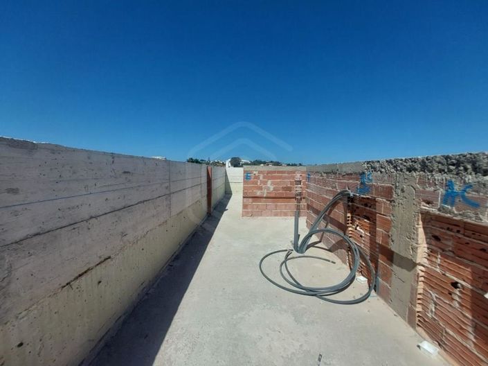 Image No.20-3 Bed Apartment for sale