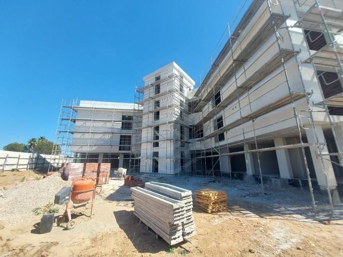 Image No.23-3 Bed Apartment for sale