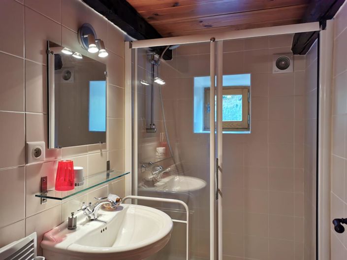 Image No.18-4 Bed House for sale