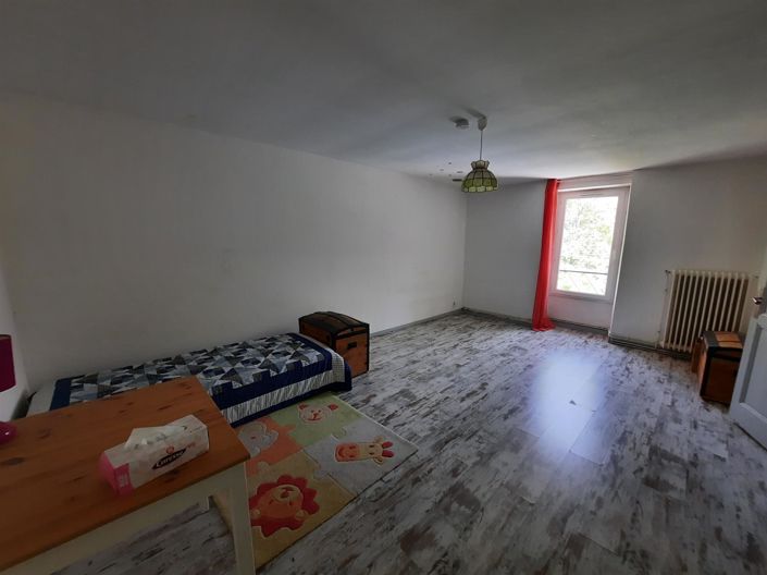 Image No.12-5 Bed House for sale