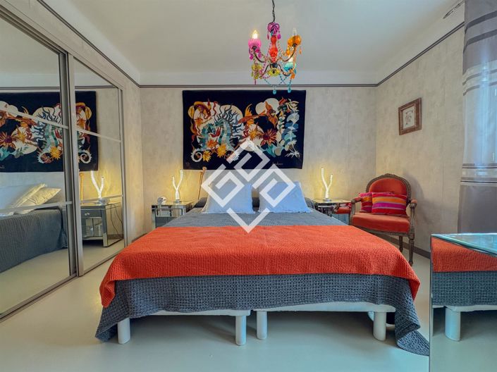 Image No.9-4 Bed House for sale