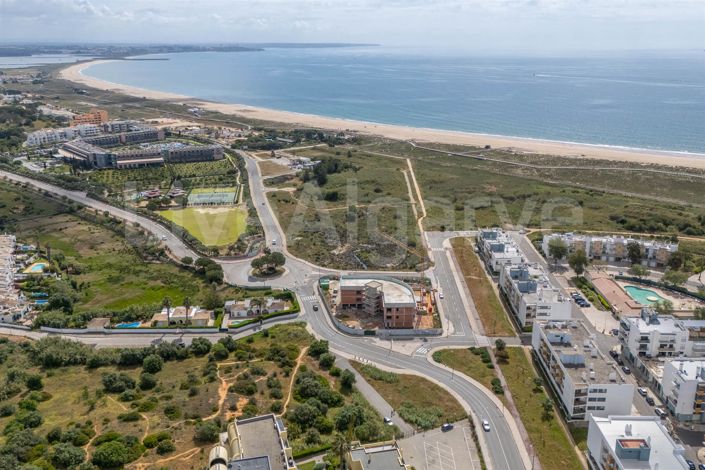 Image No.11-3 Bed Apartment for sale