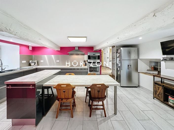 Image No.10-4 Bed House for sale