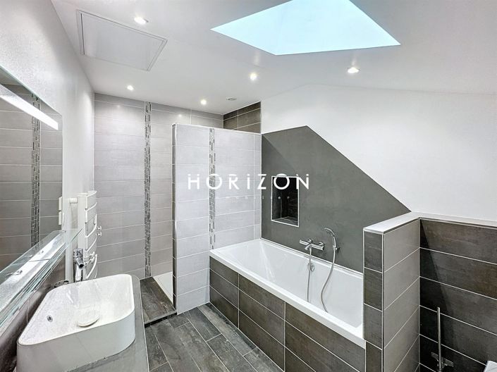 Image No.14-4 Bed House for sale