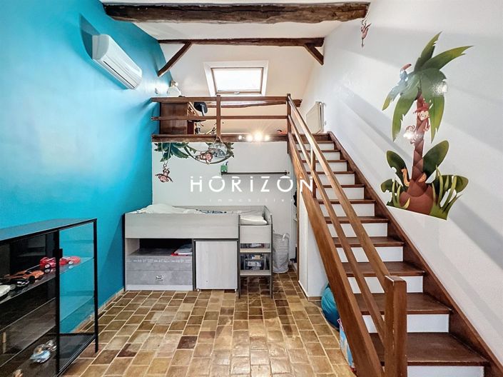 Image No.15-4 Bed House for sale