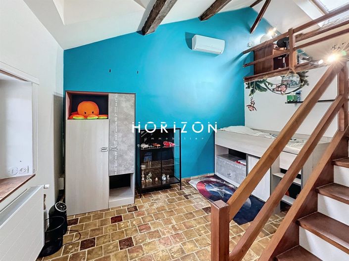 Image No.18-4 Bed House for sale