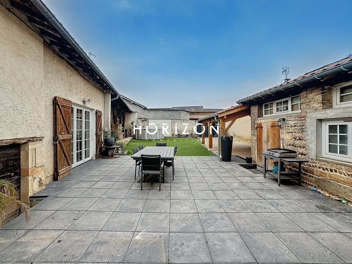 Image No.28-4 Bed House for sale