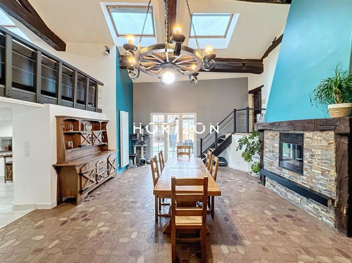 Image No.6-4 Bed House for sale