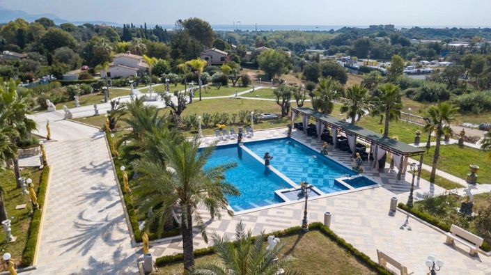 Image No.4-Maison de 13 chambres à vendre à Antibes