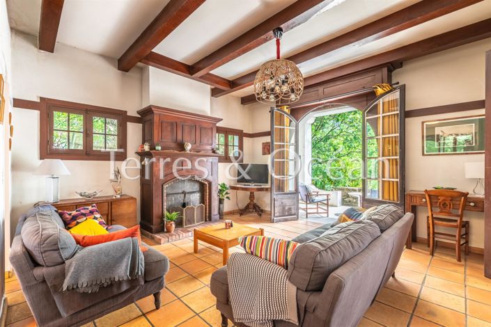 Image No.2-7 Bed House for sale