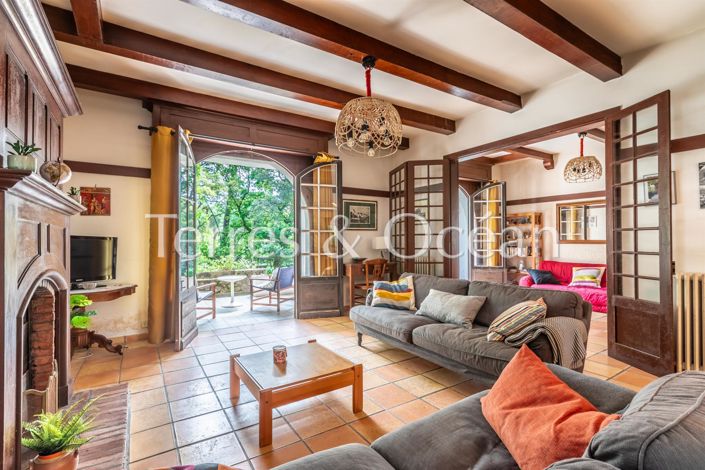 Image No.5-7 Bed House for sale