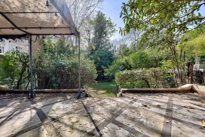 Image No.8-6 Bed House for sale