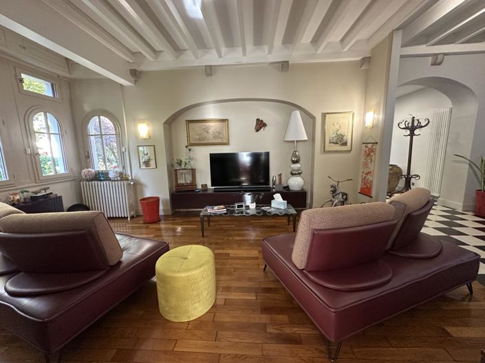 Image No.10-4 Bed House for sale