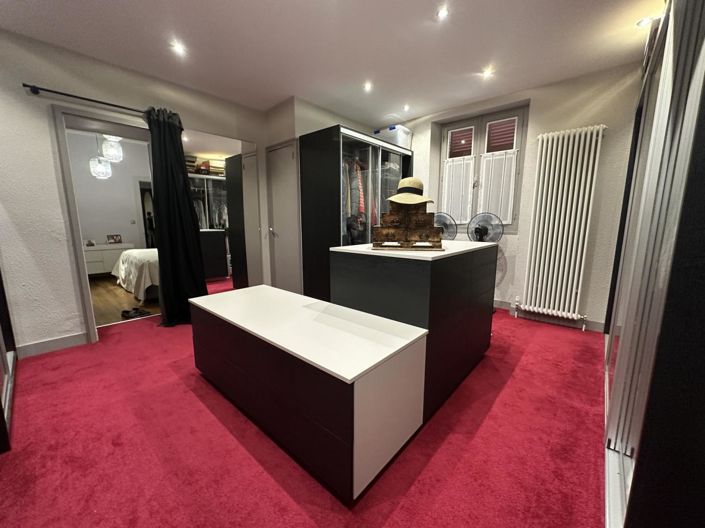 Image No.13-4 Bed House for sale