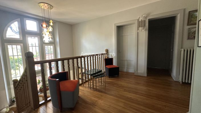 Image No.19-4 Bed Property for sale