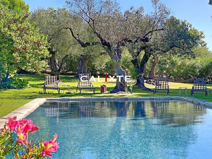 Image No.4-Propriété de 4 chambres à vendre à Tourrettes